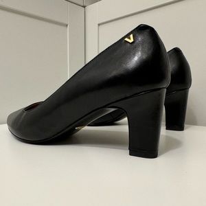Vionic Petunia Block-Heel Pumps - Black Leather